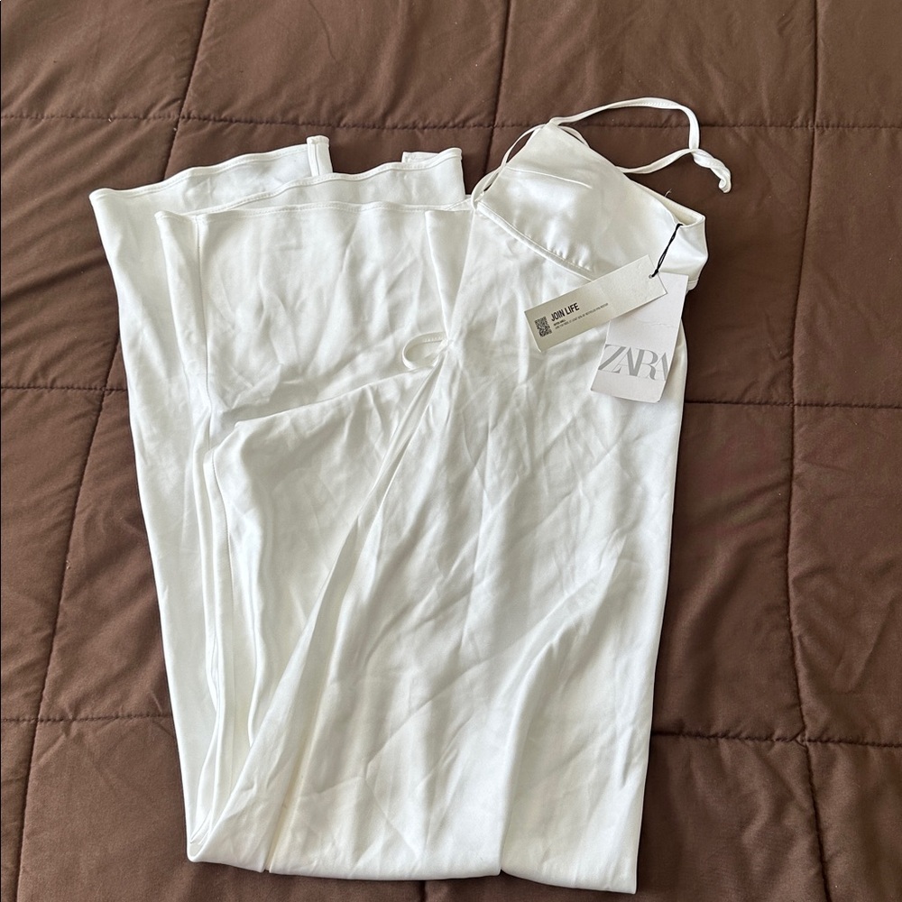 Brand New Zara SATIN EFFECT CUT OUT DRESS White ZARA SIZE XL